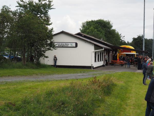 Sportplatz Schloßfeld - Medebach-Düdinghausen