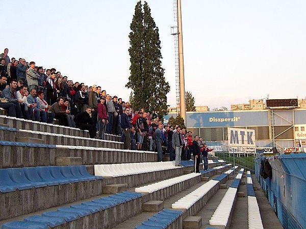 Hidegkuti Nándor Stadion (alt) - Budapest