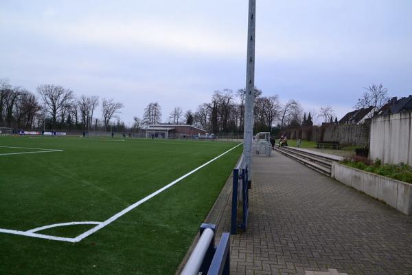 Sportplatz Neuhaus - Ratingen-Hösel