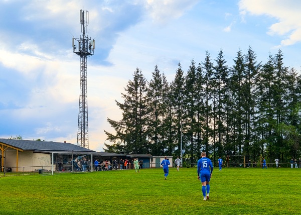 Sportplatz Auf Kiefern - Heimbach/Nahe