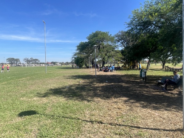 Cancha Gobernacion Pasto Natural 2 - Santa Cruz de la Sierra