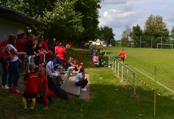 Sportanlage Rostocker Straße - Dettmannsdorf