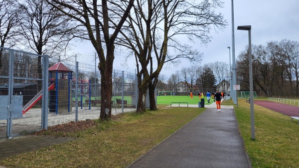 Bezirkssportanlage Wolkerweg Platz 2 - München-Kleinhadern