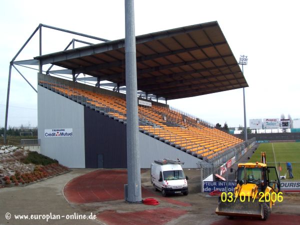 Stade Francis Le Basser - Laval