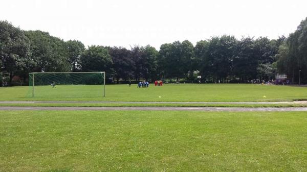 Gemeindesportplatz Halstenbek  - Halstenbek 