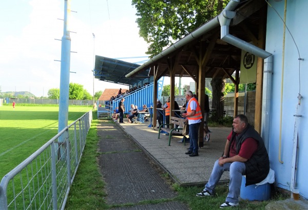 Futbalový areál Kozárovce - Kozárovce