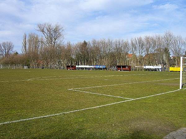 Helmut-Simnack-Stadion - Laatzen-Grasdorf