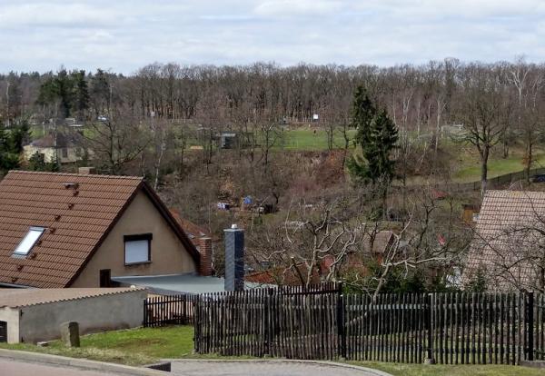 Blick vom Kirchturm auf den Platz