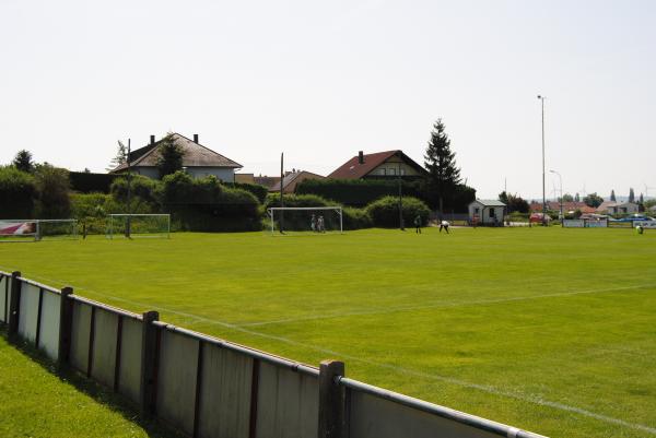 Sportplatz Stixneusiedl - Stixneusiedl