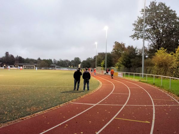 Franz-Dobrikat-Sportplatz - Halver