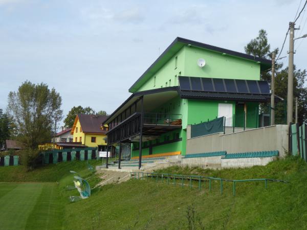Futbalový štadión TJ Tatran Oravské Veselé - Oravské Veselé