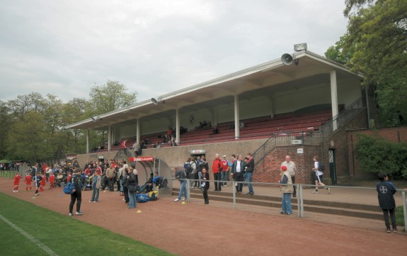 Hubert-Houben-Kampfbahn - Krefeld-Kliedbruch