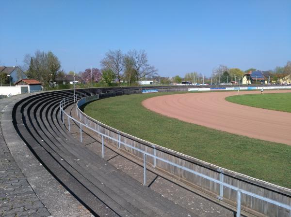 Anton-Treffer-Stadion - Neustadt/Donau