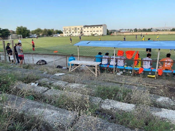 Tsentraluri Stadioni Gardabani - Gardabani