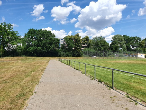 Sportanlage Sandhöfer Wiesen - Frankfurt/Main-Niederrad