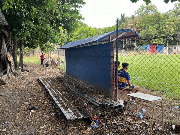 Cancha Deportiva Rafael López - Loma Larga