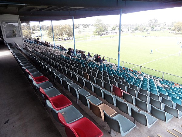 John Cain Memorial Park - Melbourne