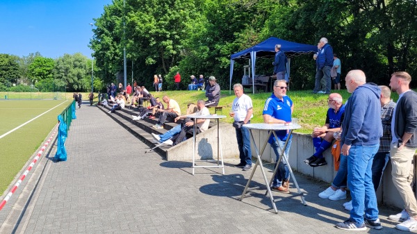 Nibelungenkampfbahn - Oberhausen/Rheinland-Buschhausen