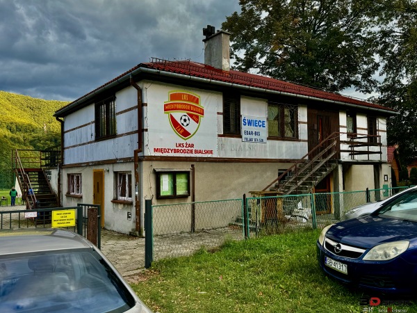 Boisko LKS Zar Miedzybrodzie Bialskie - Międzybrodzie Bialskie