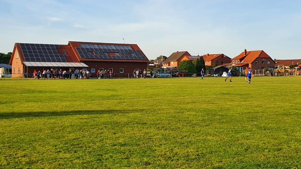 Sportplatz Rötgesbüttel - Rötgesbüttel