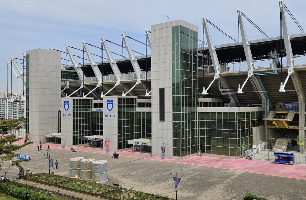 Ulsan Munsu Football Stadium - Ulsan