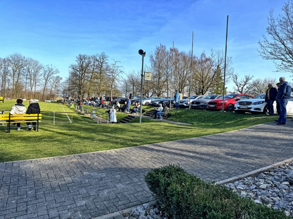 Eichenwaldstadion - Marienmünster-Bredenborn