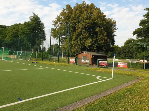 Herbert-Schade-Sportanlage Platz 2 - Solingen-Schaberg