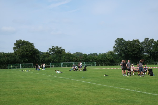 Bezirkssportanlage Weckhoven Platz 3 - Neuss-Weckhoven