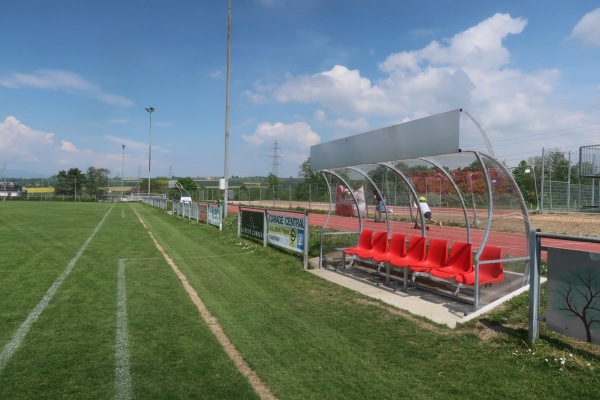 Terrain En Courtes-Raies - Chavornay