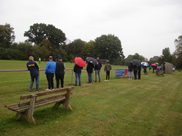 Sportplatz Turnhallenweg - Petershagen/Weser-Neuenknick