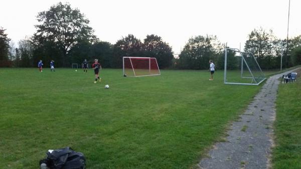 Sportanlage Lerchenweg B-Platz - Rosengarten bei Harburg-Siedlung Hainbuch