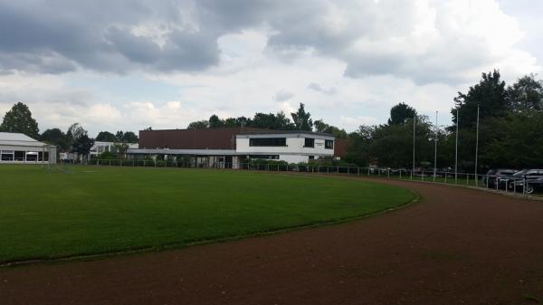 Lufthansa-Sportplatz - Hamburg-Groß Borstel