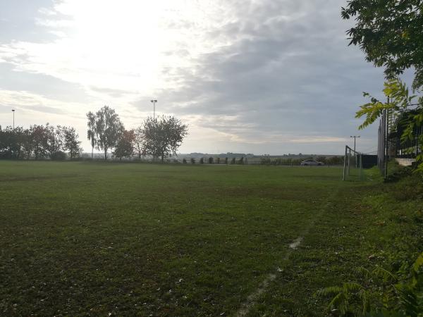 Sportplatz Heuchelheimer Höh - Heuchelheim-Klingen
