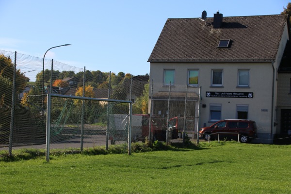 Sportplatz am Bahnhof - Lissendorf