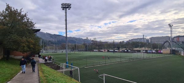 Campo de Fútbol de Etxebarri Futbol Zelaia - Echévarri (Etxebarri), PV