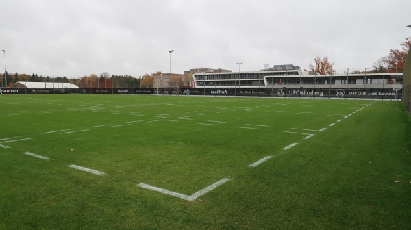 Sportpark Valznerweiher Platz 7 - Nürnberg-Zerzabelshof