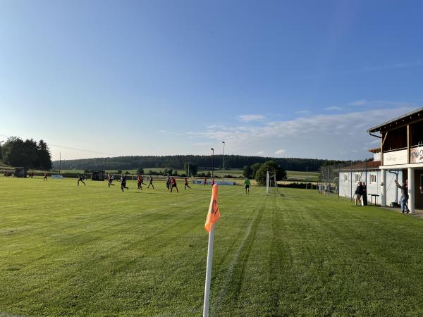 Sportanlage am Hirschhof - Holzheim/Forst 