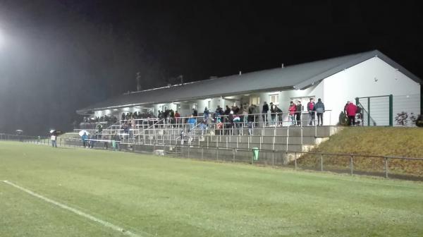 Stade Déckebierg - Käerch
