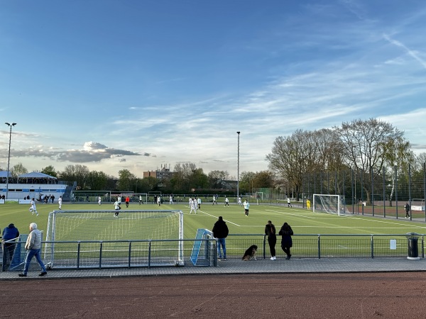 Hubert-Schäfer-Sportpark - Neuss-Weissenberg