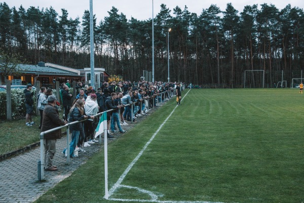 Waldstadion - Großnaundorf