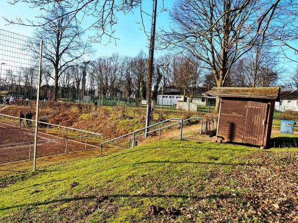 Bezirkssportanlage Im Emscherbruch Platz 2 - Gelsenkirchen-Resse