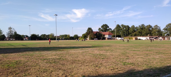 Sportanlage Vor dem Moore B-Platz - Garbsen-Meyenfeld