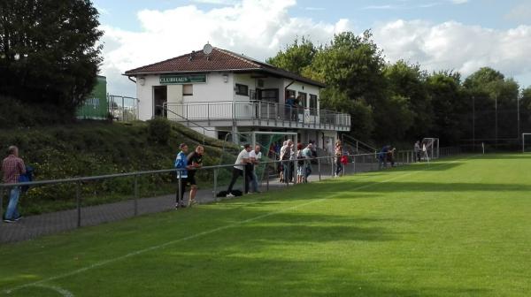 Sportplatz Feldstraße - Trierweiler-Sirzenich