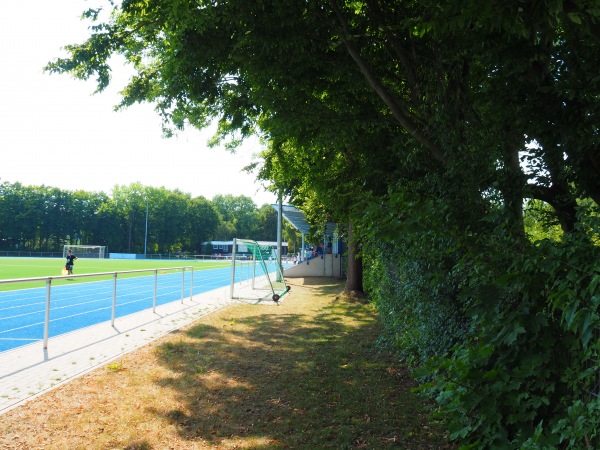 Sportplatz Büttnerstraße - Dortmund-Lanstrop