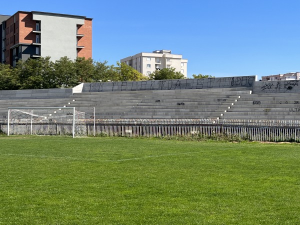Stadiumi i Qytetit - Gjilan (Gnjilane)