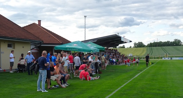 Einböck Arena - Dorf an der Pram