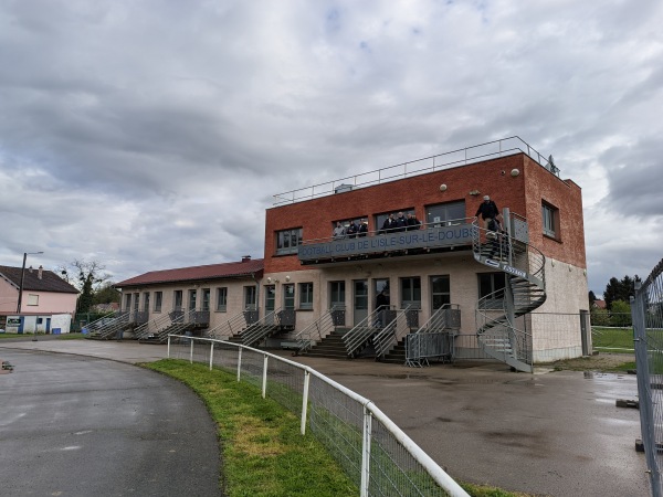 Stade des Lumes - L'Isle-sur-le-Doubs