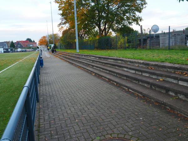 Sportplatz Seeheimer Weg - Düsseldorf-Oberbilk