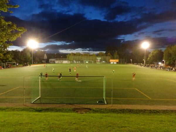 Stadion An der Kirschhecke - Mainz-Marienborn
