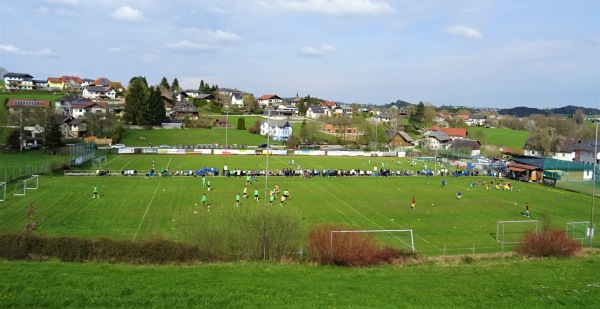 Sportplatz Neukirchen - Neukirchen an der Vöckla